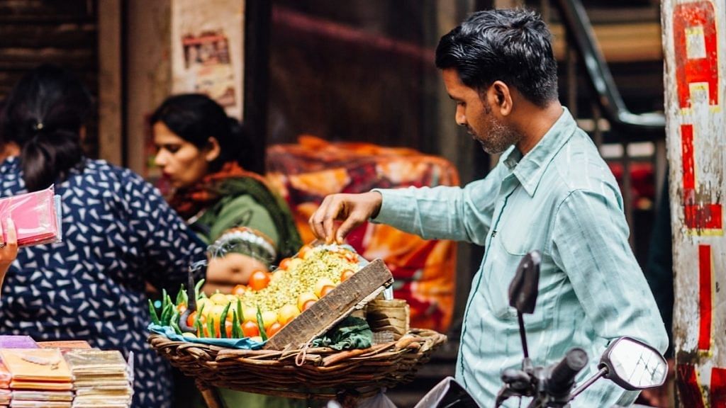 Representational image. | A street vendor in Delhi. | Photo: Flickr/Adam Cohn