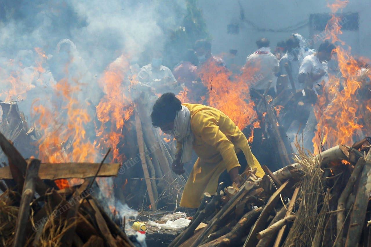 At the Ghazipur crematorium the bodies were used to make a queue. The crematorium was burning around 4-50 bodies everyday | Suraj Singh Bisht | ThePrint