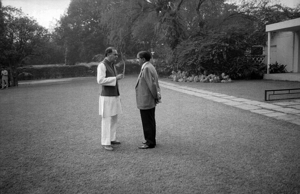 Rajiv Gandhi speaks to former PM Indira Gandhi's confidante, R.K. Dhawan 