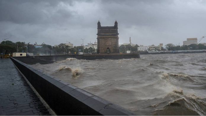 Viral video of parts of Trident Mumbai collapsing due to cyclone Tauktae is actually from Saudi