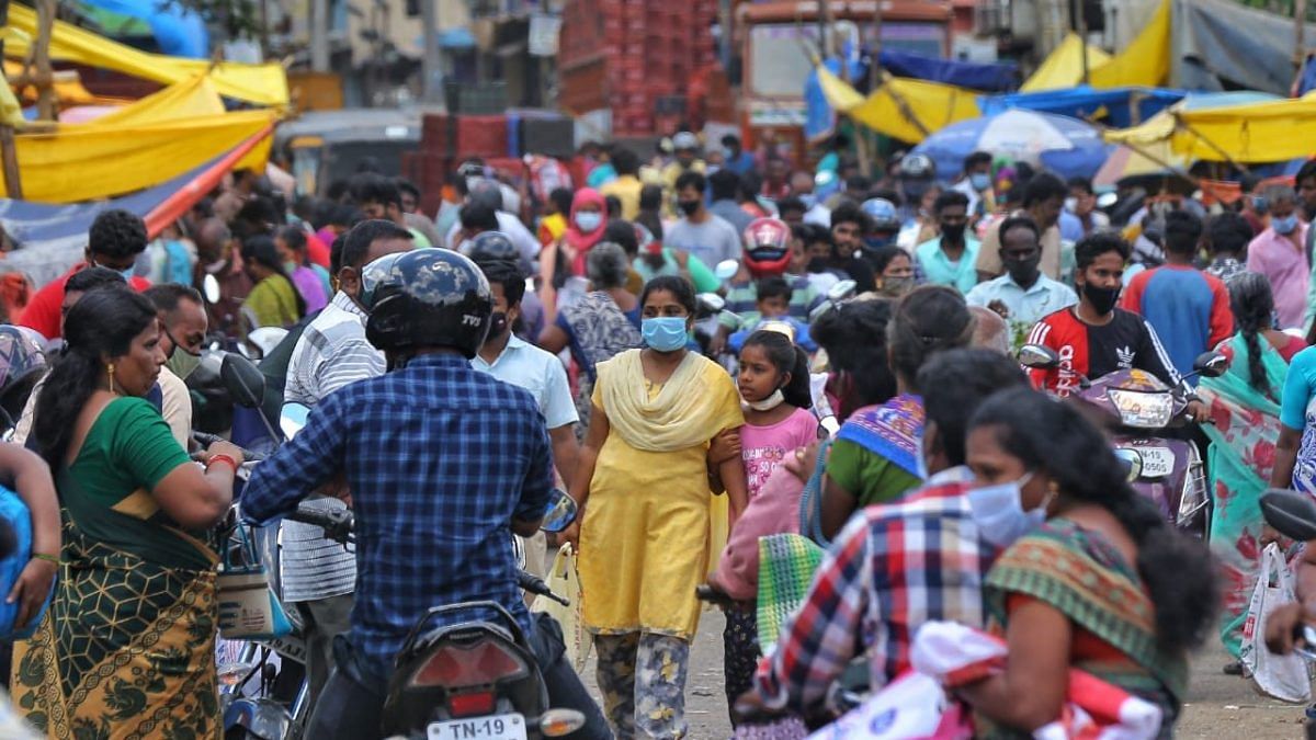 A market in Chengalpattu before the lockdown in Tamil Nadu kicked in on 10 May | Photo: Suraj Singh Bisht/ThePrint