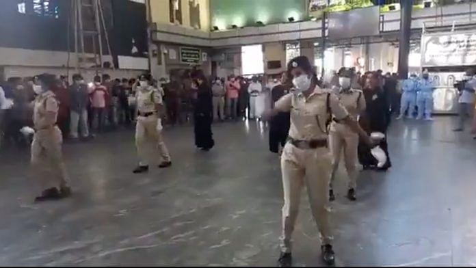 Chennail railway police personnel performing to 'Enjoy Enjaami' | Twitter