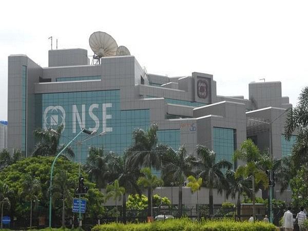 Equity indices flat, metal stocks shine