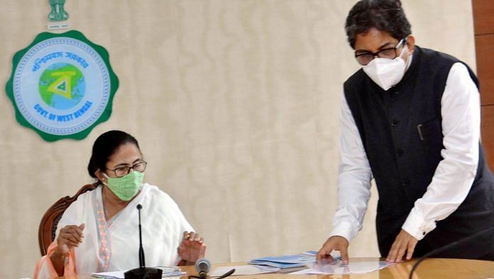 CM Mamata Banerjee with Alapan Bandyopadhyay during a meeting, in Kolkata | Photo: PTI