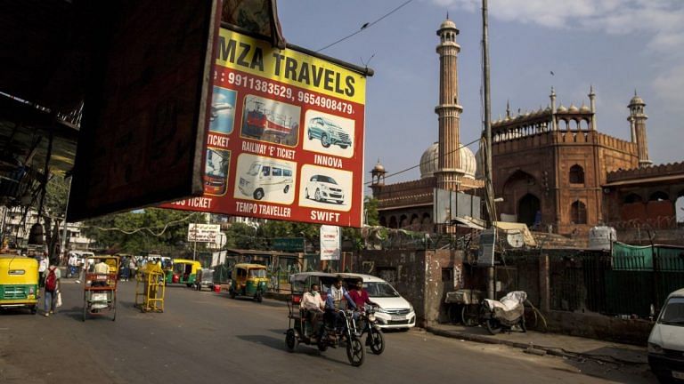 Risky for Indian states to ease lockdowns despite low vaccination, Oxford Economics says