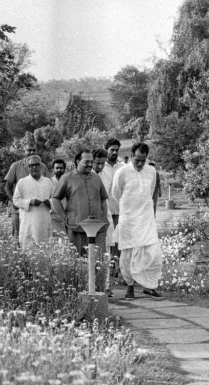Chandra Shekhar and former Samajwadi Party leader Amar Singh taking a walk in the garden in Bhonsdi ashram | Photo: Praveen Jain 
