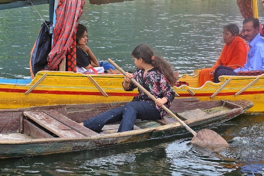 Jannat urges the tourists not to litter the lake | Photo: Praveen Jain | ThePrint