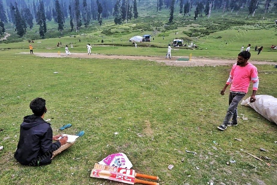 Goeher ( on the left ) preparing score chart | Photo: Praveen Jain | ThePrint