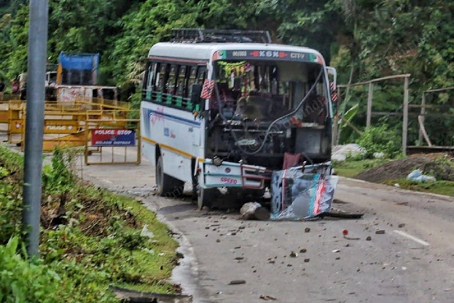 The vandalised bus at the middle of the highway | Photo: Praveen Jain/ThePrint