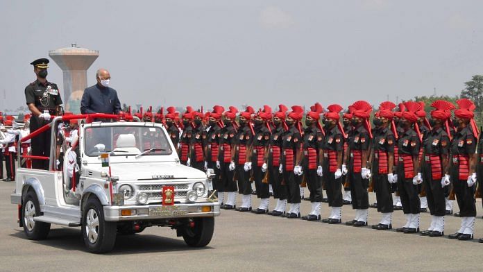 President Ram Nath Kovind accorded a guard of honour on his arrival in Srinagar, on 25 July 2021