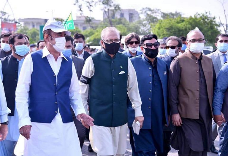 Pakistan is confused how to protest Article 370. Stay silent or honk before Modi poster?