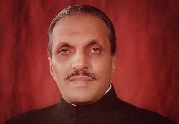 General Muhammad Zia-ul-Haq | Unknown photographer. Disseminated by the Office of the President (Islamabad, Pakistan)., Public domain, via Wikimedia Commons