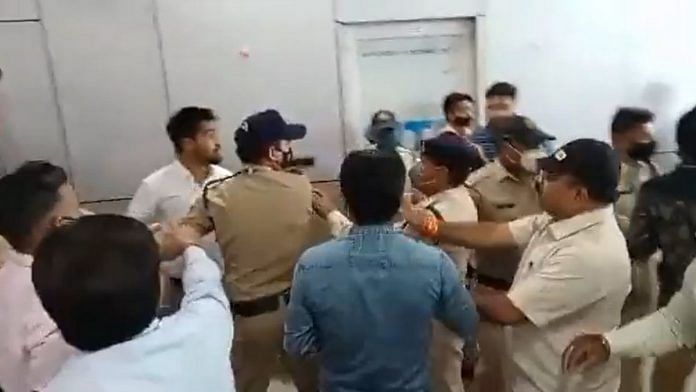 A scuffle broke out between BJP workers and IndiGo officials on 20 August 2021 | Twitter | @shukla_tarun