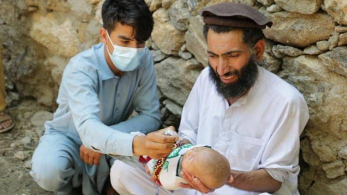File photo of child being vaccinated against polio in Afghanistan's Jalalabad | unicef.org