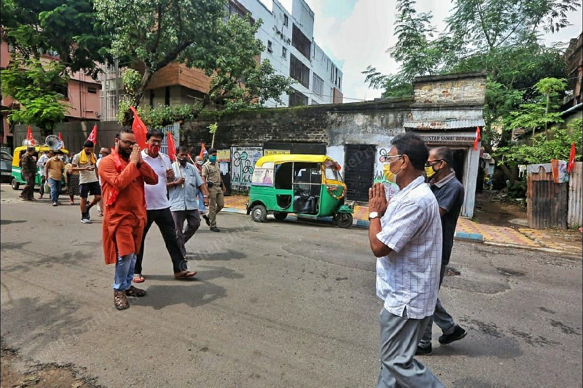 Srijib Biswas greets people during campaigning | Photo: Pravee