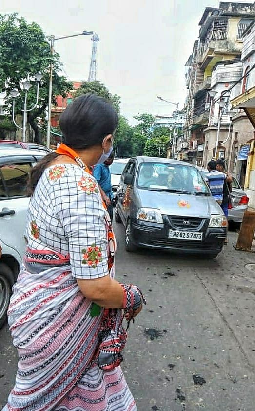 Union minister Smriti Irani crosses the road during one of the campaigns | Photo: Praveen Jain | ThePrint