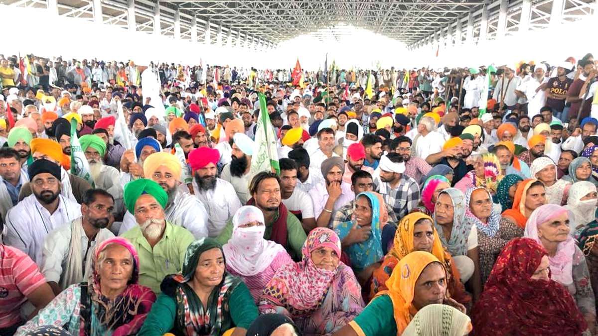 Farmers mahapanchayat Farmers attend the Kisan Mahapanchayat, in UP's Karnal on 7 September 2021 | ANI