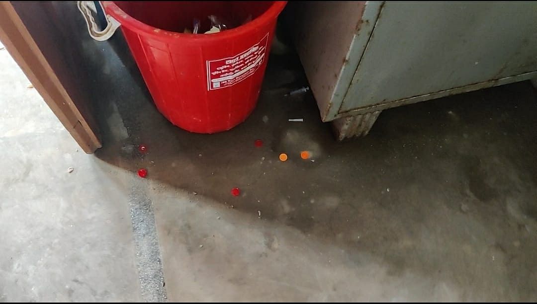 Used syringes dumped on the floor | Shubhangi Misra | ThePrint