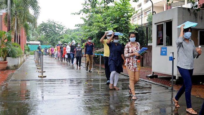 Representational image. | A file photo of students outside a Joint Entrance Examination (JEE) Mains 2020, centre, in Kolkata. | Photo: ANI