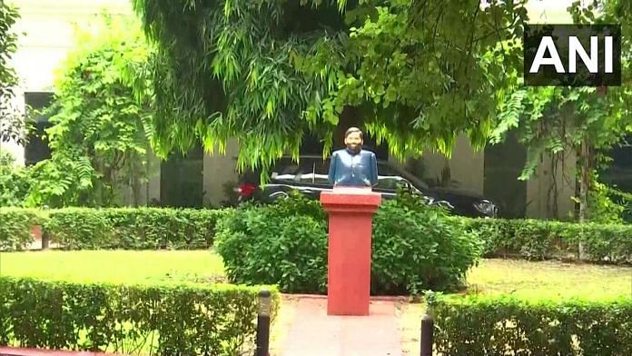 A bust of late Ram Vilas Paswan, Lok Janshakti Party leader and Union minister, has been installed at 12, Janpath in the national capital where he lived. | Photo: ANI