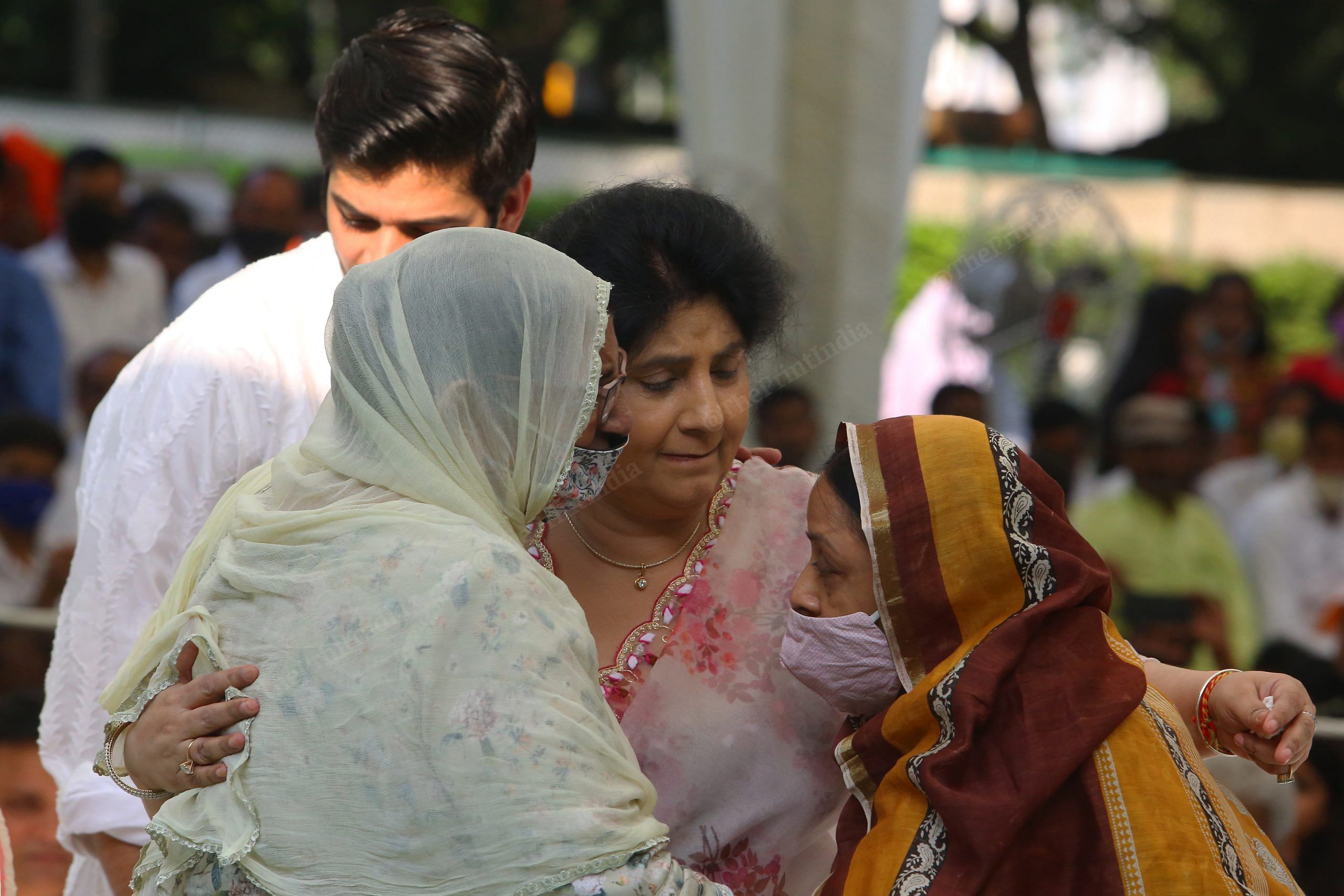 Reena Paswan, Ram Vilas Paswan's wife( in pink saree) greets guests | Photo: Praveen Jain | ThePrint