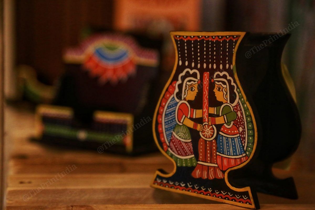 Coaster sets with Sujni art | Photo: Manisha Mondal | ThePrint