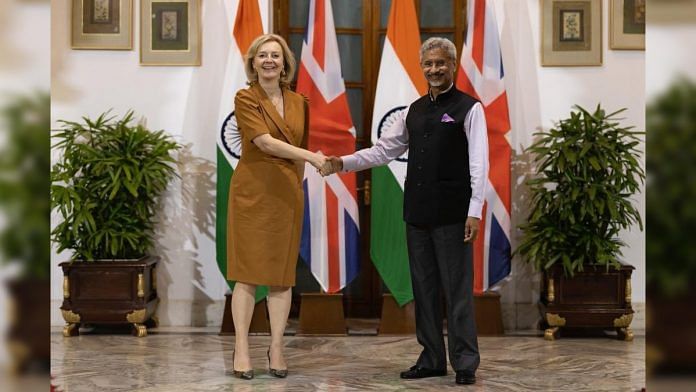External Affairs Minister S Jaishankar with UK foreign minister Liz Truss in New Delhi on 22 October 2021 | Twitter/@trussliz