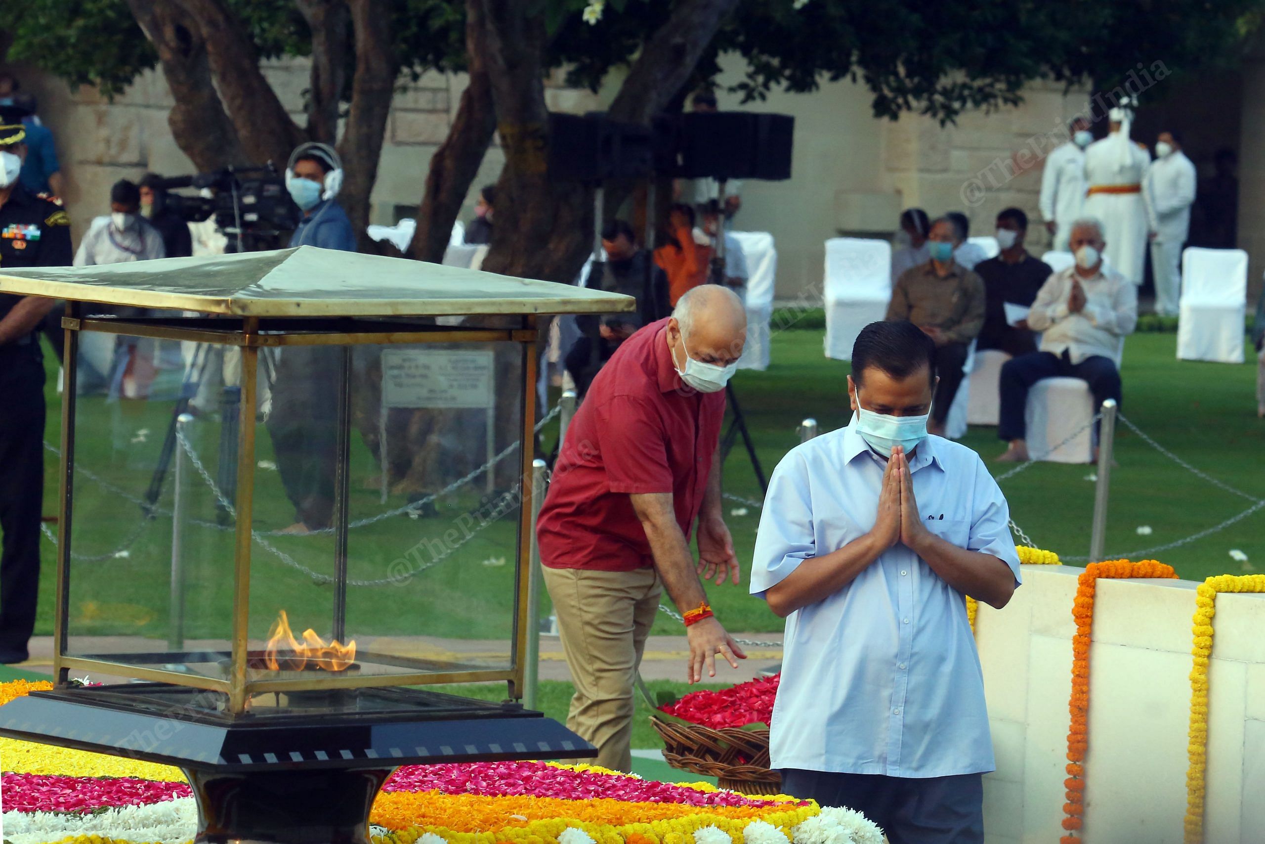 Delhi Chief Minister Arvind Kejriwal and Deputy CM Manish Sisodia pay homage to Mahatma Gandhi at Raj Ghat in New Delhi | Photo: Praveen Jain | ThePrint
