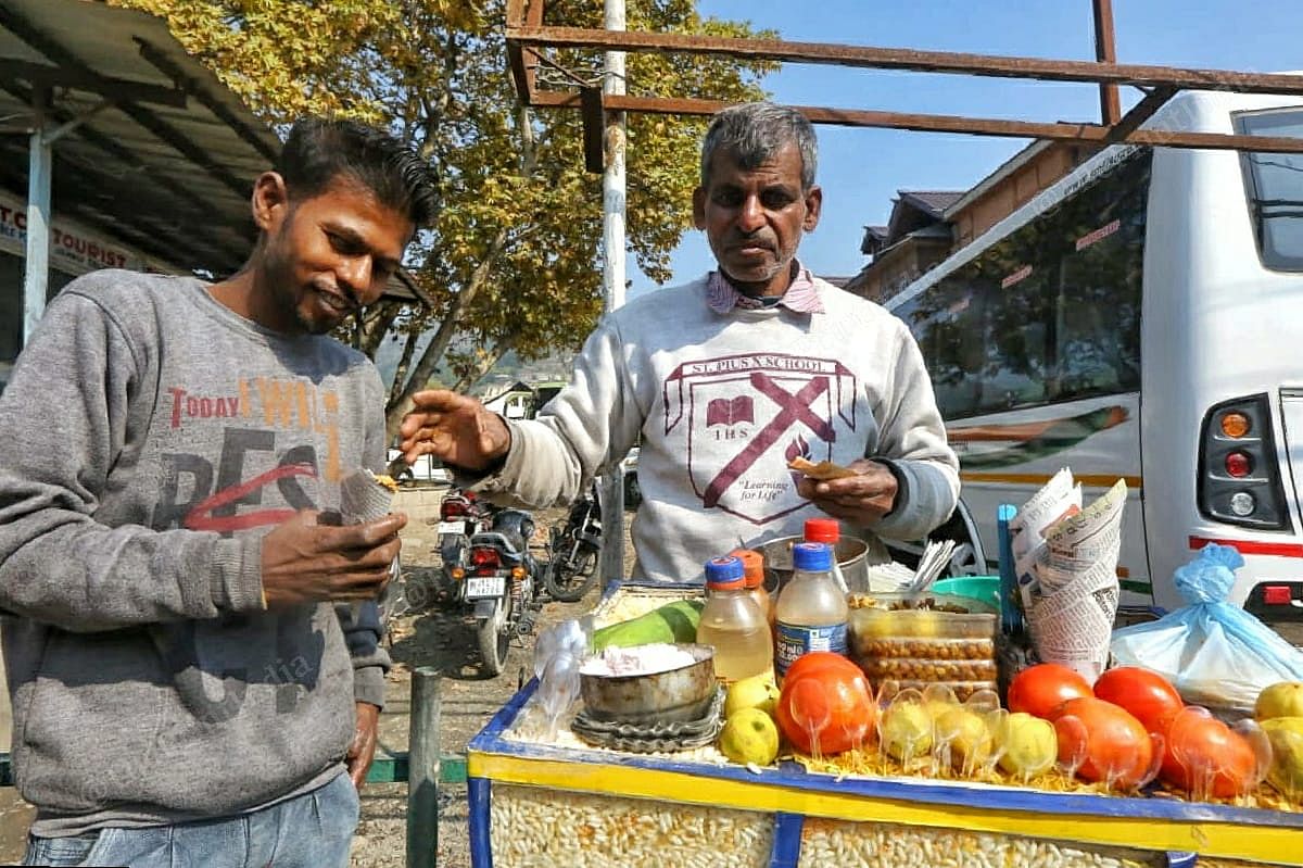 Sudama Prasad, a 62-year-old from Hardoi district in Uttar Pradesh, has been selling chaat in Kashmir for over a decade | Praveen Jain | ThePrint