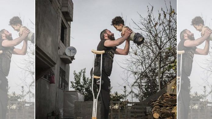 'Hardship of Life' | Mehnat Aslan | Photo: sipacontest.com