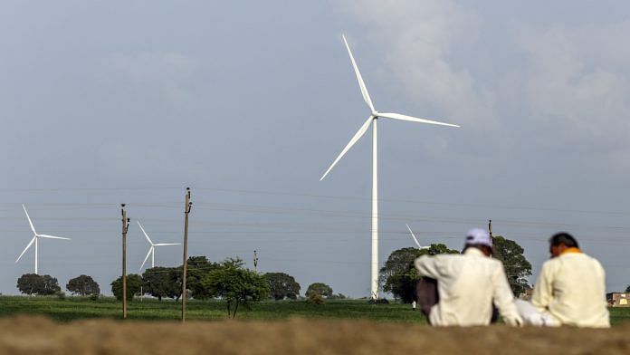 India, the worlds third largest emitter of greenhouse gases, is getting an ever increasing share of its power from renewables | Photo: Dhiraj Singh | Bloomberg