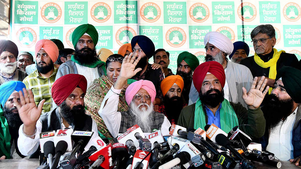 Cracks appear in Samyukt Kisan Morcha as some unions make 'political moves'  ahead of Punjab 2022