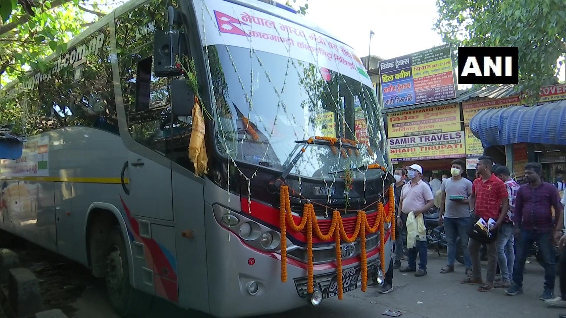 India Nepal Bus Service Halted Due To Covid Resumes After Over A Year   FDxdqi7VUAghExJ 