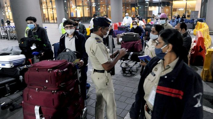 Passengers at the Chhatrapati Shivaji Maharaj International Airport in Mumbai | Representational image | ANI photo
