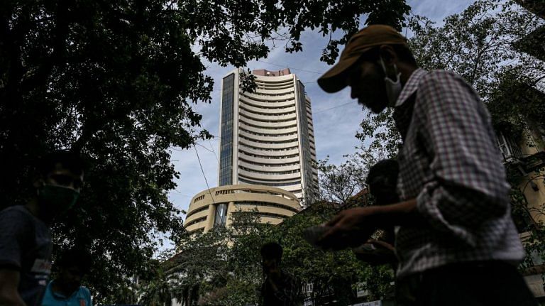 Investment bankers set to collect bumper Rs 2,600 crore fees from record IPOs this year