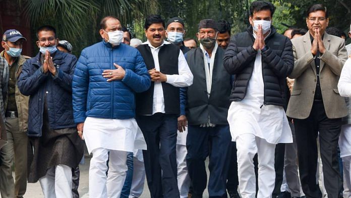 Uttarakhand Congress leaders Harish Rawat, Pritam Singh, Yashpal Arya and Ganesh Godiyal leave after meeting with Rahul Gandhi at his residence, in New Delhi on 24 December | ANI