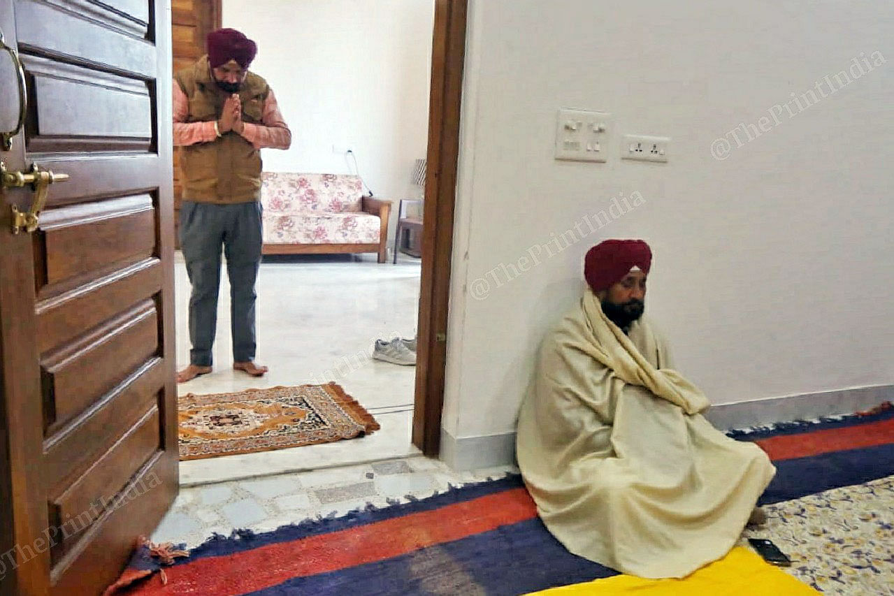 Punjab Chief Minister Charanjit Singh Channi Recitation of Guru Granth Sahib at his residence at Morinda in punjab | Praveen Jain | ThePrint