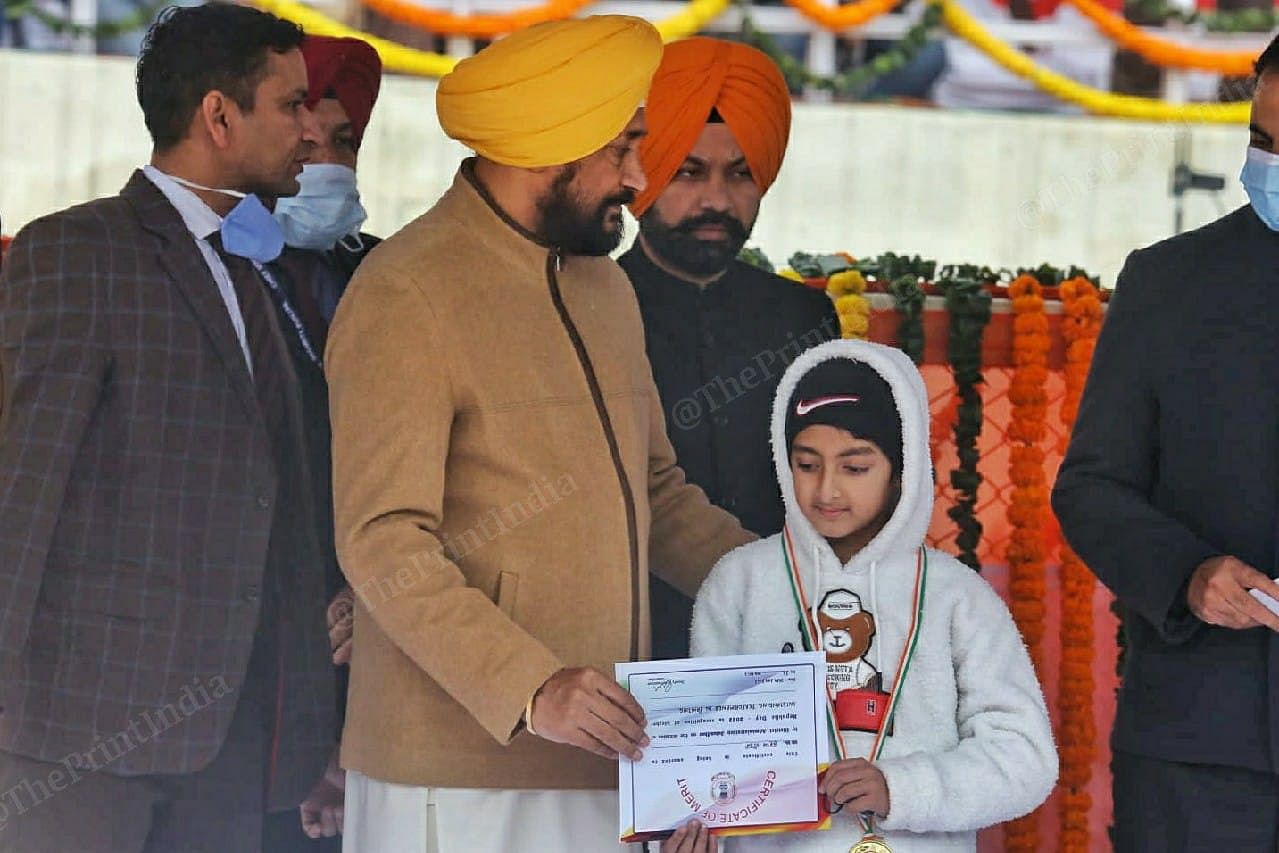 CM Channi gives away certificate of merit | Photo: Praveen Jain | ThePrint