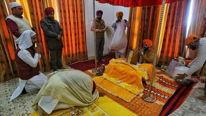 Punjab Chief Minister Charanjit Singh Channi offering prayers to Guru Granth Sahib at his residence at Morinda in punjab | Praveen Jain | ThePrint | Praveen Jain | ThePrint