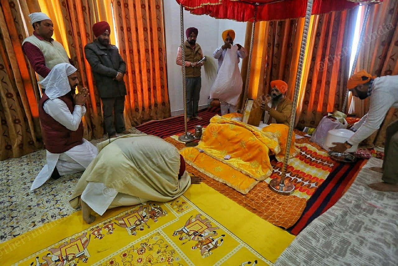 Punjab Chief Minister Charanjit Singh Channi offering prayers to Guru Granth Sahib at his residence at Morinda in punjab | Praveen Jain | ThePrint | Praveen Jain | ThePrint