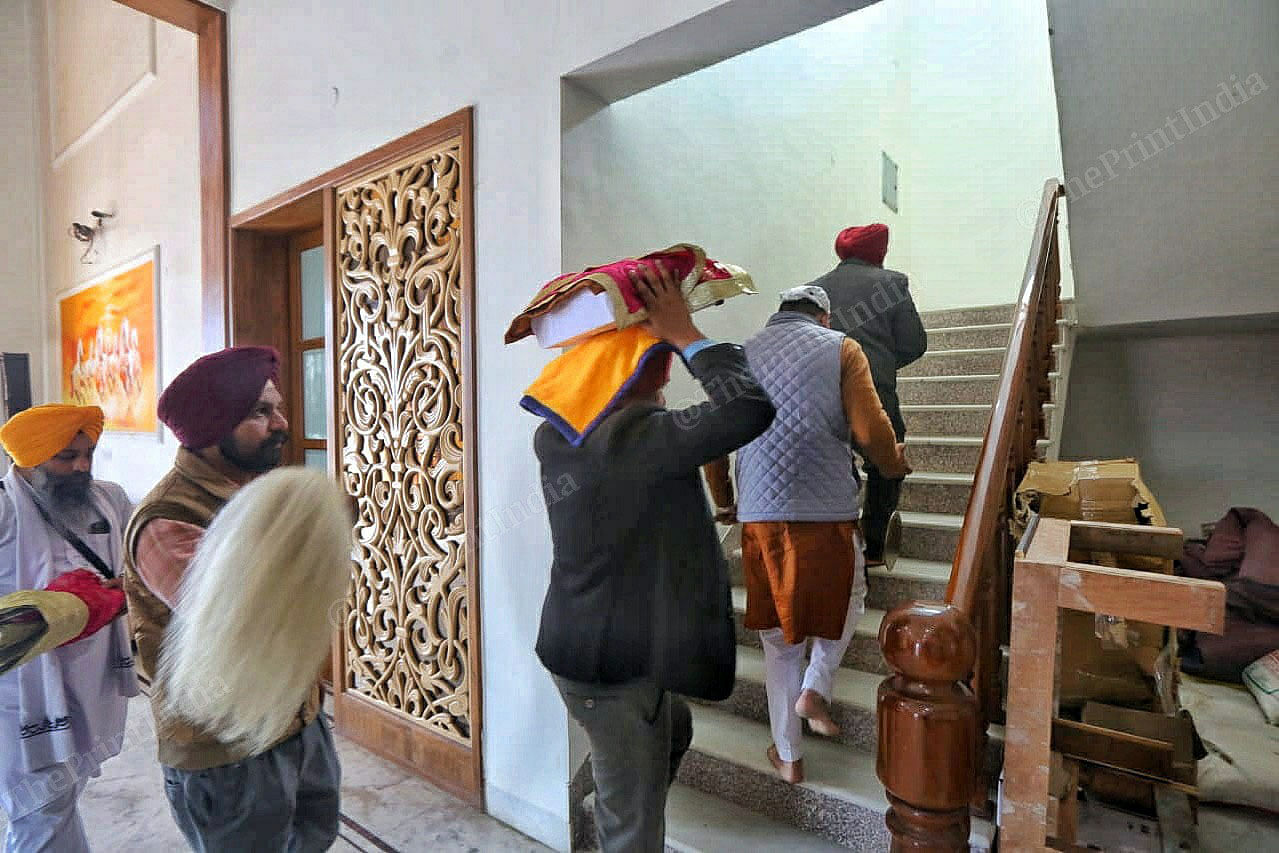 Devotees carry Granth Sahib on their head at CM residence | Praveen Jain | ThePrint