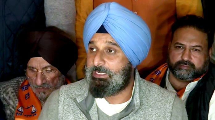 SAD leader Bikram Singh Majithia addresses a press conference in Amritsar, on 28 January 2022 | ANI photo