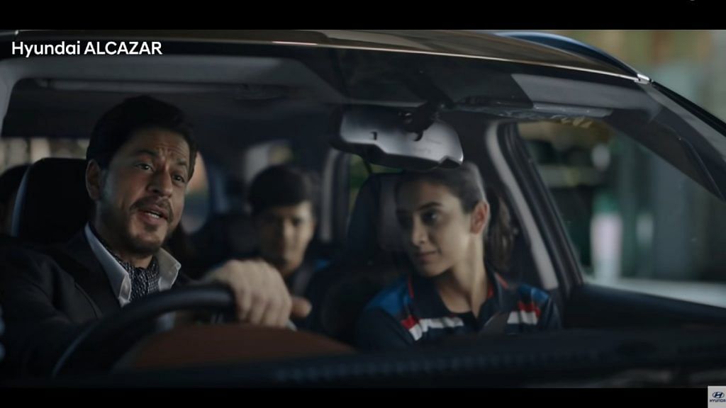 A screenshot from the new Hyundai ad featuring SRK with cricketers Smriti Mandhana, Jemimah Rodrigues, Taniya Bhatia and Shafali Verma | @HyundaiIndia/YouTube