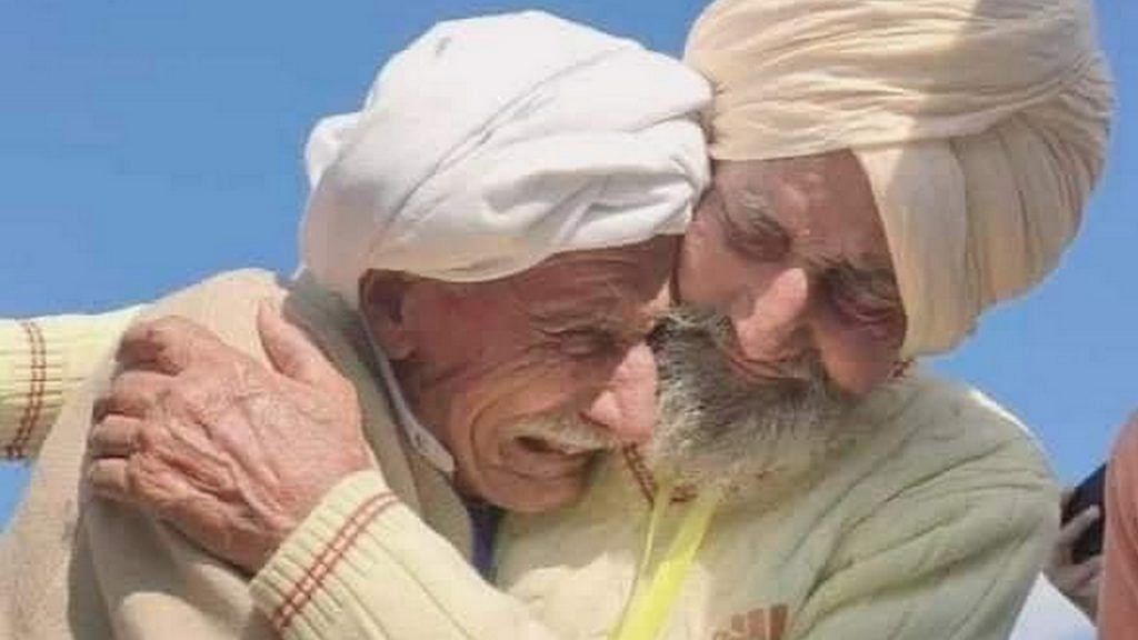 Saddiq (L) and Sheeka/Habib (R) have an emotional reunion | Photo: YouTube/Punjabi Lehar