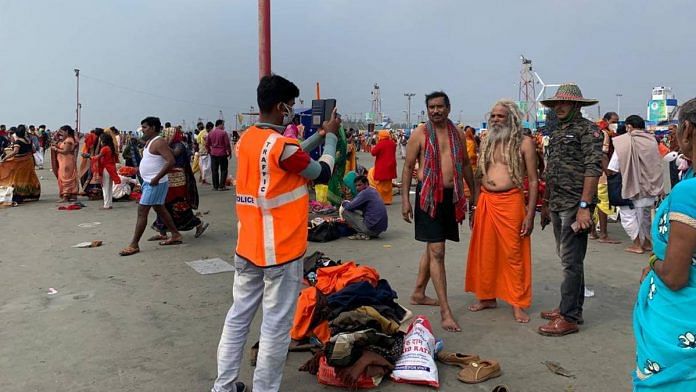 Pilgrims at Ganga Sagar on 14 January | Sreyashi Dey | ThePrint