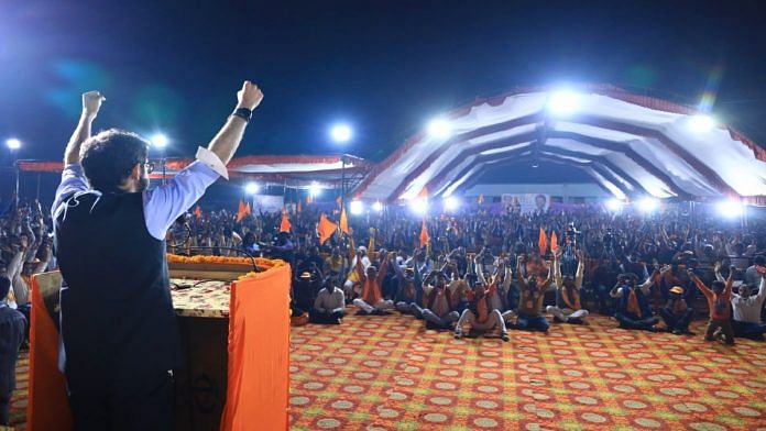 Shiv Sena leader Aaditya Thackeray address a gathering in UP's Koraon constituency Thursday | Twitter/@AUThackeray