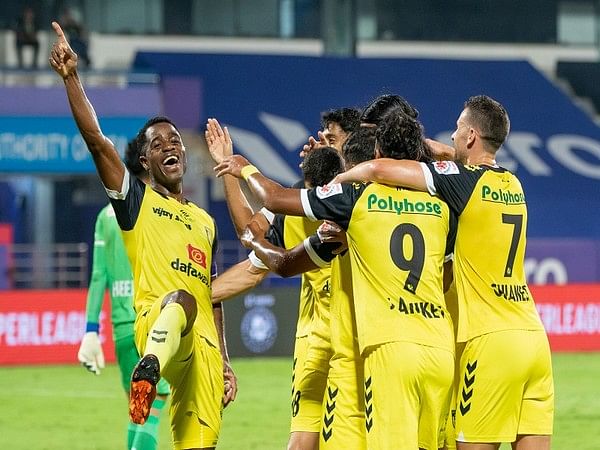 ISL: Leaders Hyderabad to take on Kerala in battle for supremacy