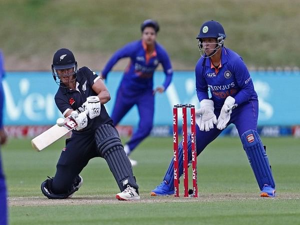 NZ vs Ind: Amelia Kerr, Hayley Jensen shine as hosts take 4-0 lead in ODI series