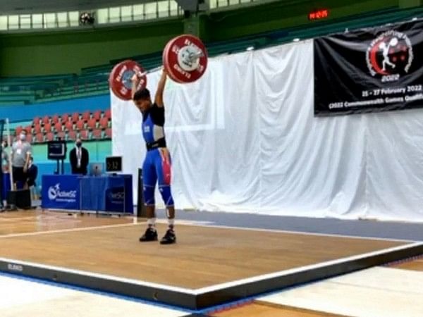 Sanket Mahadev: India's star weightlifter Sanket won silver medal.