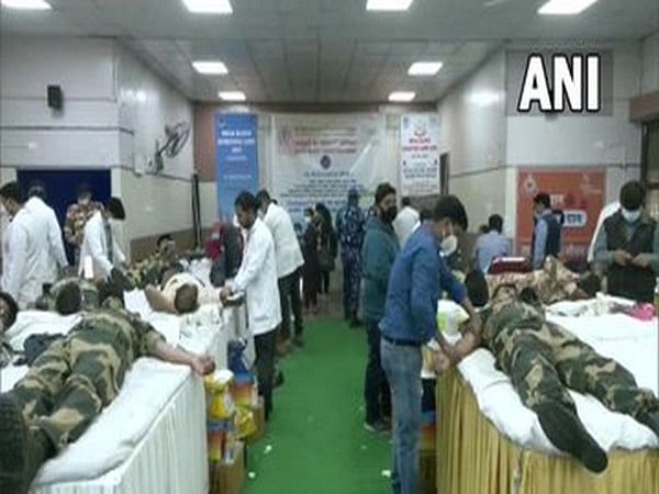 Delhi: AIIMS organises blood donation camp